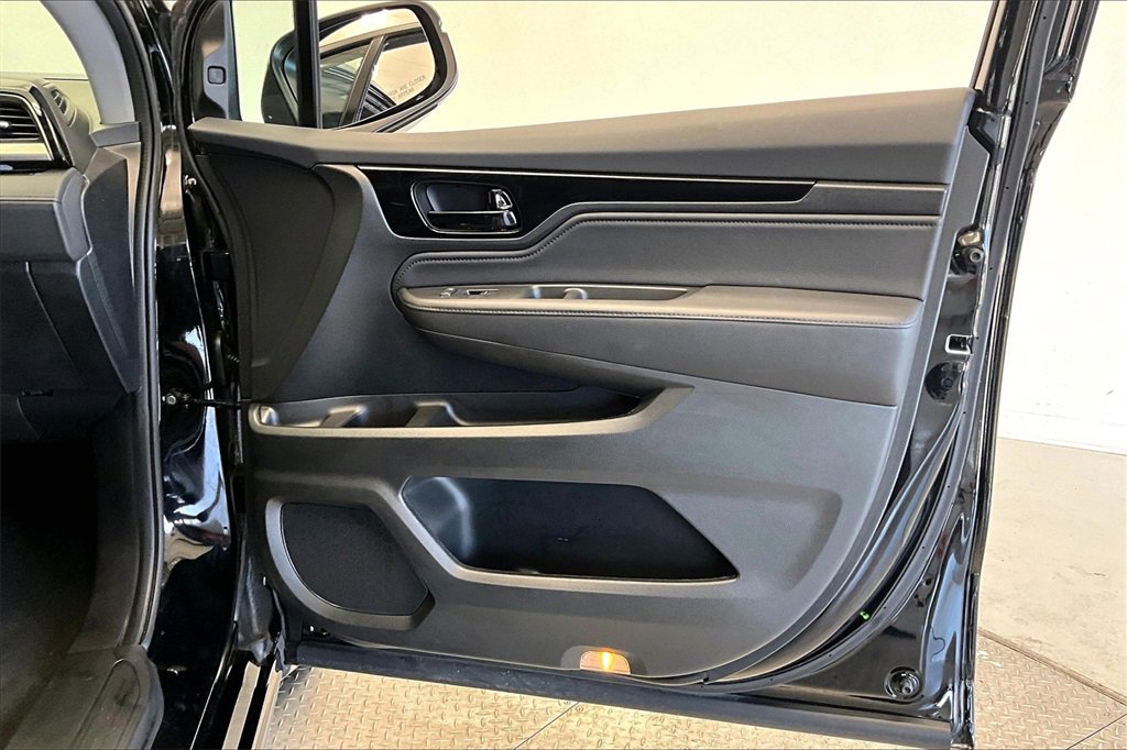 Used 2024 Honda Odyssey Touring image 19