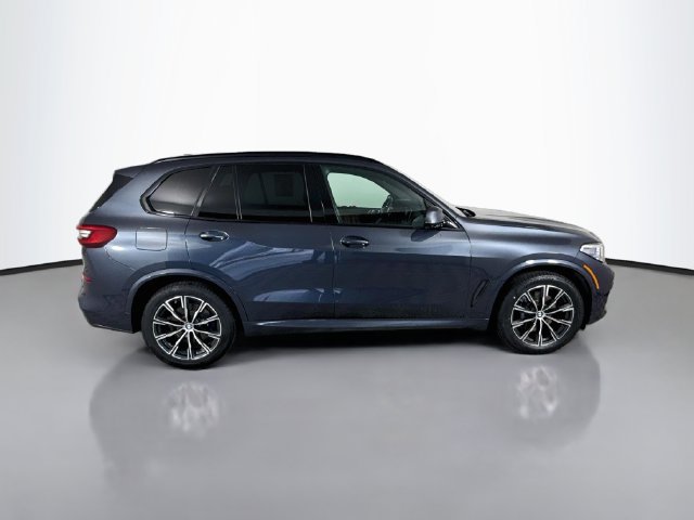 Used 2022 BMW X5 xDrive40i w/ M Sport Package AWD/4WD image 8