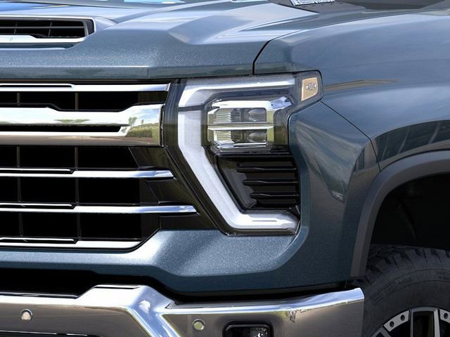 New 2026 Chevrolet Silverado 3500 LTZ w/ LTZ Premium Package AWD/4WD image 10