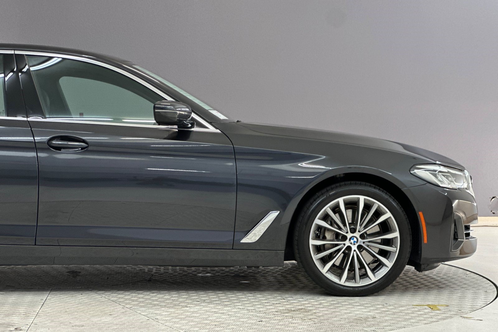 Certified 2023 BMW 540i w/ Premium Package RWD image 35