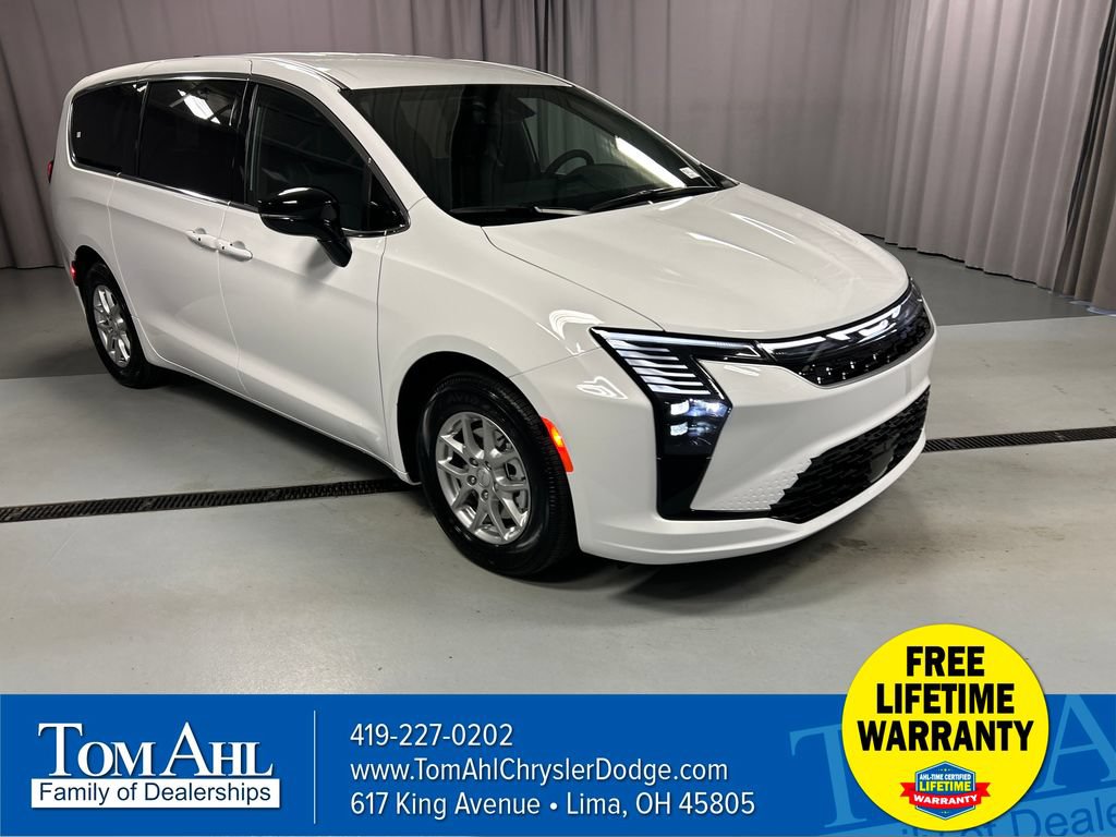 New 2027 Chrysler Pacifica Select w/ Family Tech Group FWD 360° Tour