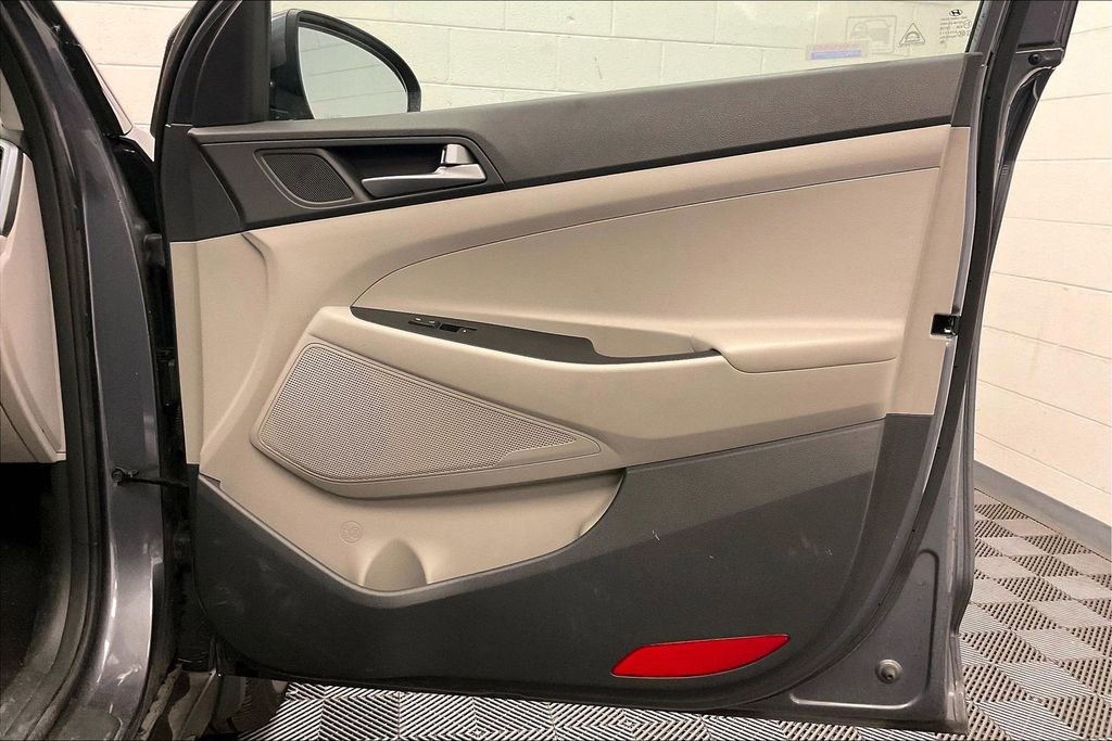 Used 2016 Hyundai Tucson SE w/ Option Group 02 image 22
