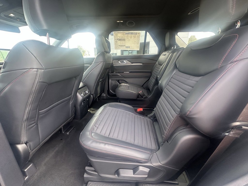 New 2025 Ford Explorer ST-Line image 15