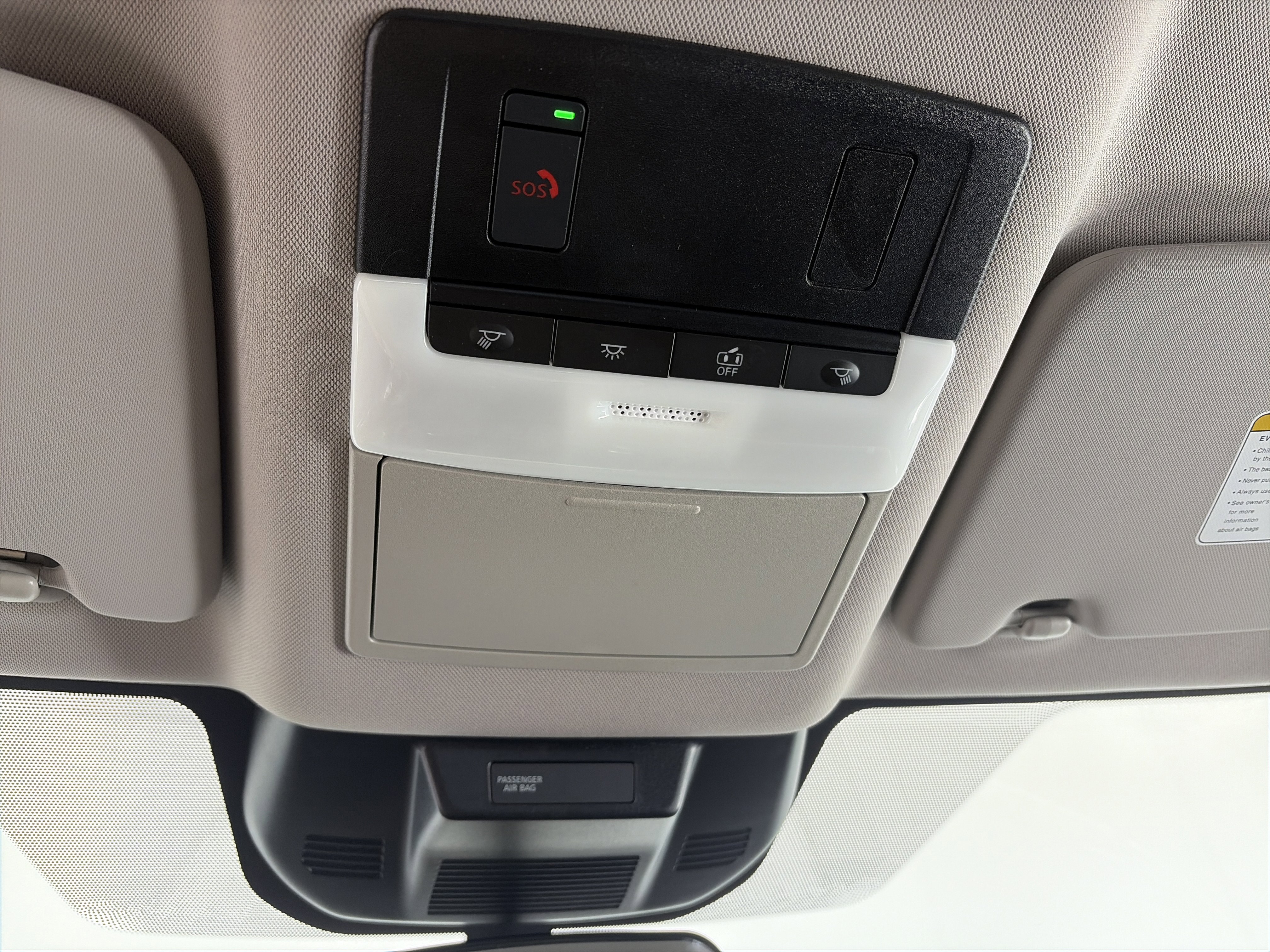 Certified 2025 Nissan Rogue SV image 30