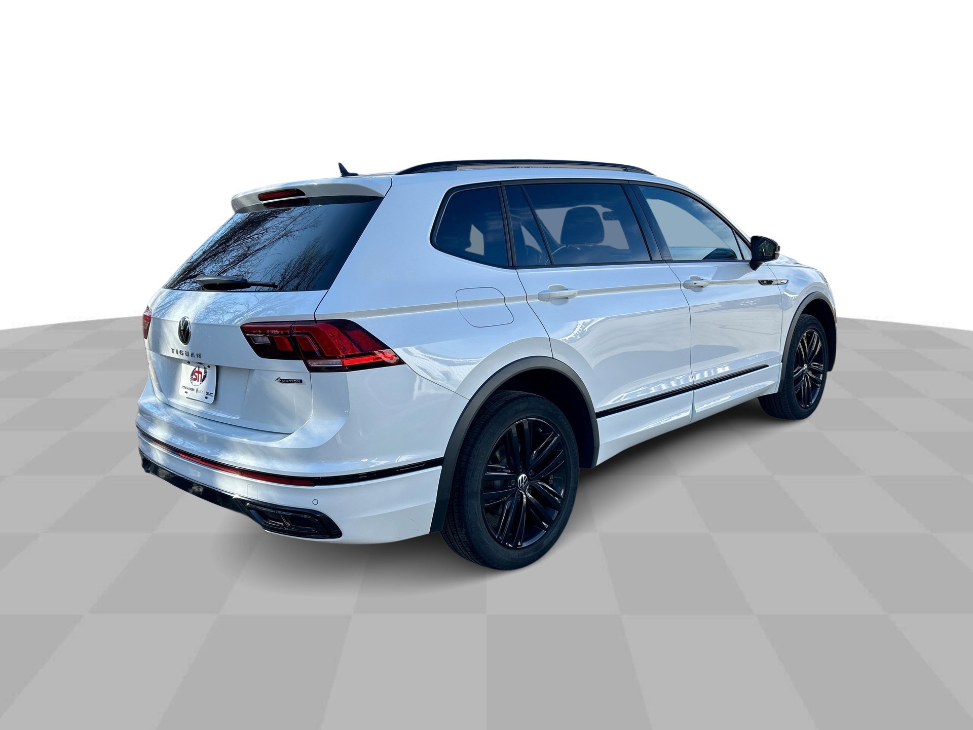Used 2022 Volkswagen Tiguan SE R-Line image 9