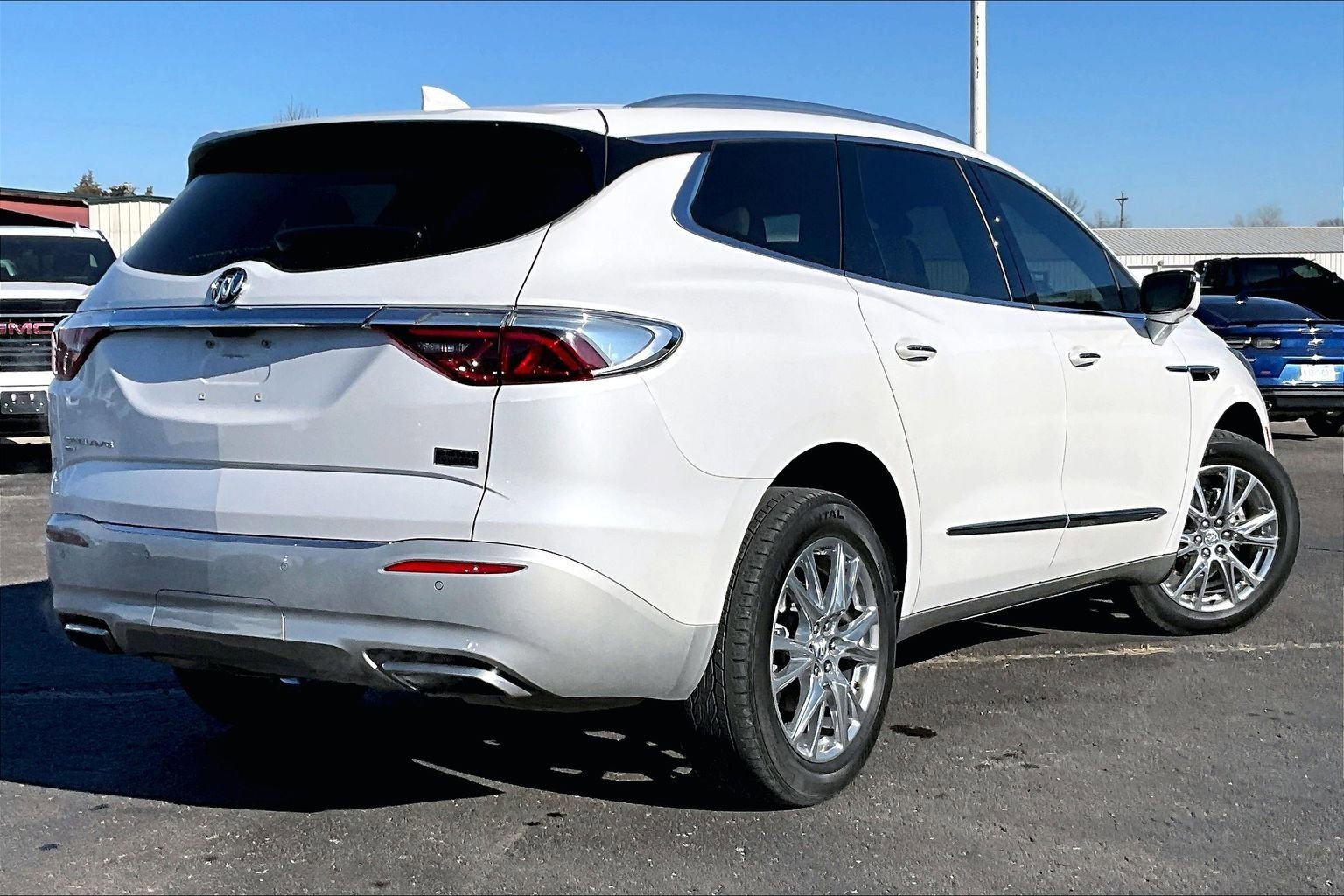 Used 2023 Buick Enclave Premium w/ Experience Buick Package image 2
