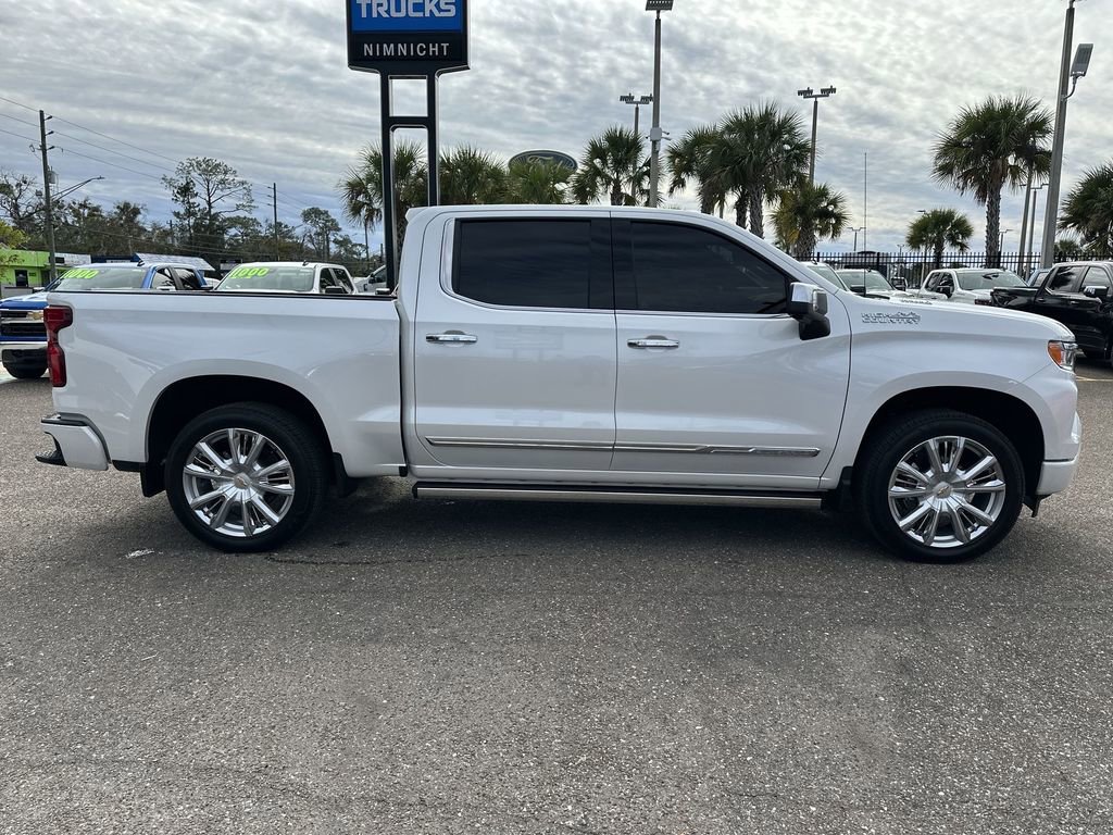 Used 2025 Chevrolet Silverado 1500 High Country image 17