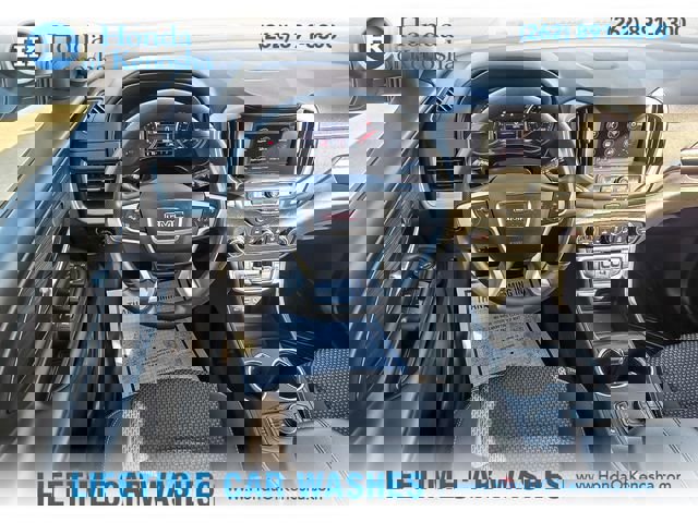 Used 2023 GMC Terrain SLE w/ Driver Convenience Package image 13