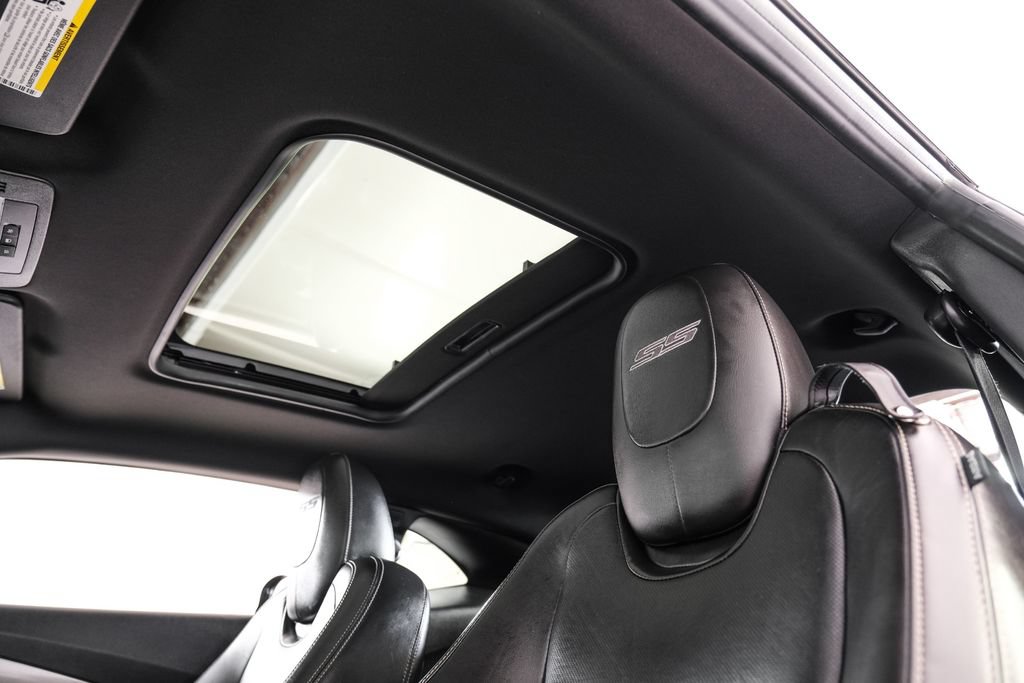 Used 2014 Chevrolet Camaro SS w/ RS Package RWD image 4