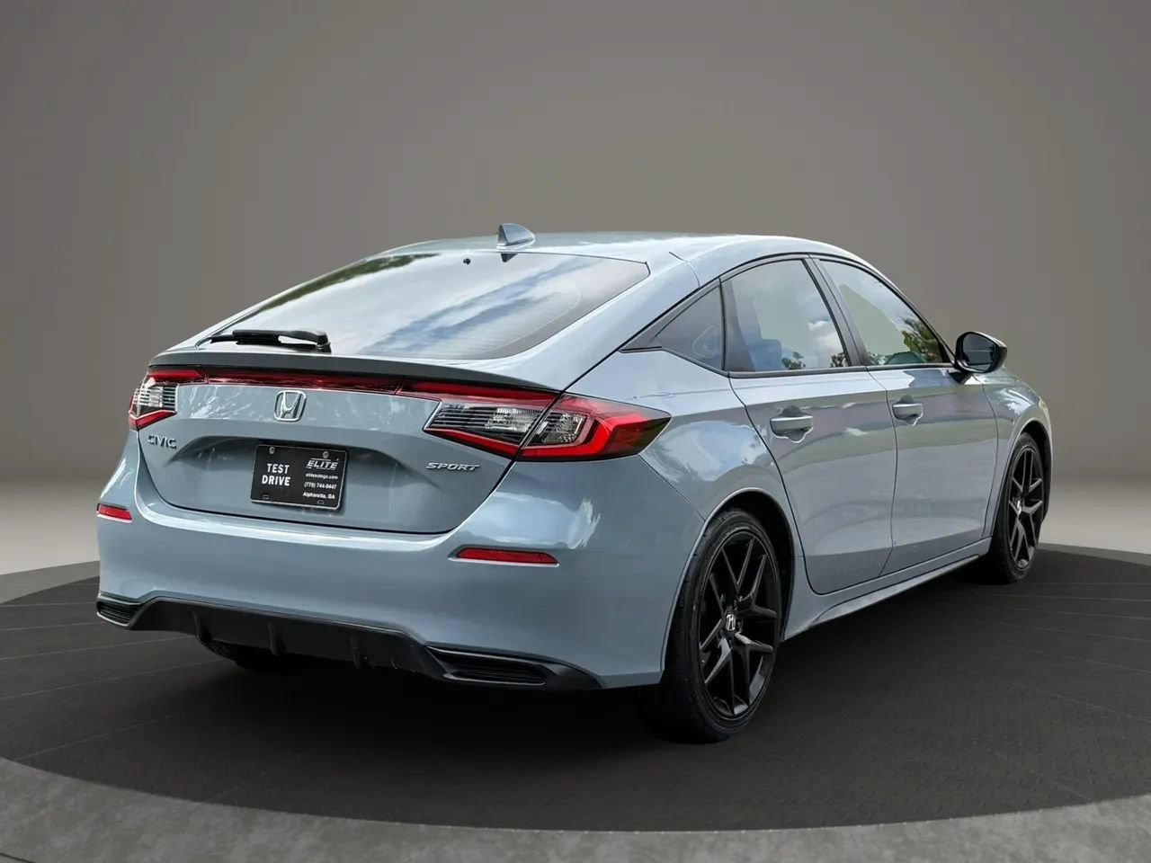 Used 2023 Honda Civic Sport image 4