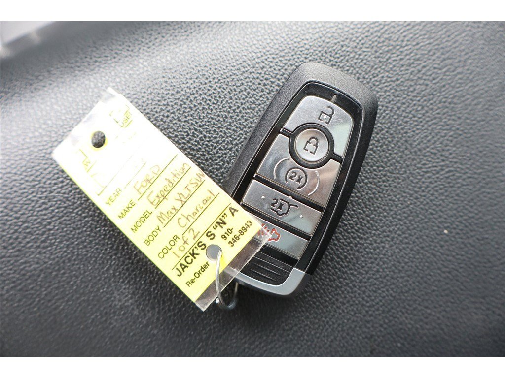 Used 2022 Ford Expedition Max XLT AWD/4WD image 44