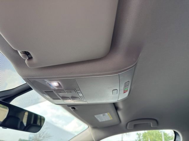 Used 2022 Volkswagen Atlas SE image 23