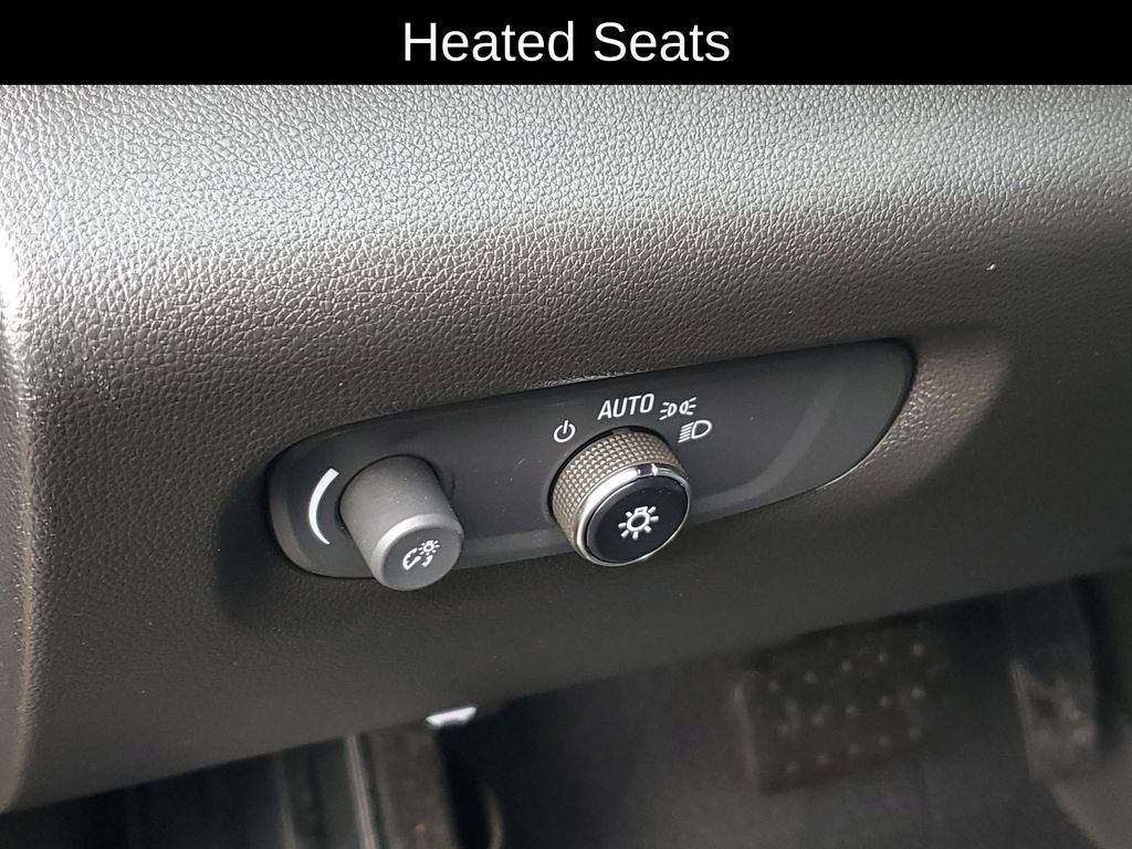 Used 2022 Chevrolet Traverse LT w/ LT Premium Package image 9