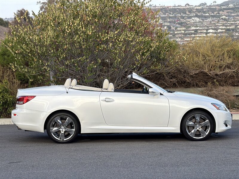 Used 2010 Lexus IS 350C RWD image 8