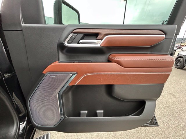 Used 2025 GMC Sierra 3500 Denali Ultimate AWD/4WD image 39