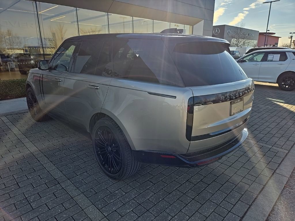 Certified 2023 Land Rover Range Rover SE image 7