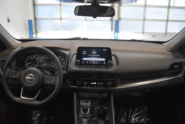 Used 2023 Nissan Rogue SV AWD/4WD image 5