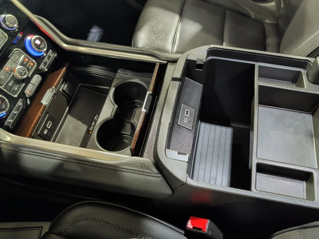 Used 2022 GMC Yukon XL Denali w/ Denali Premium Package image 27