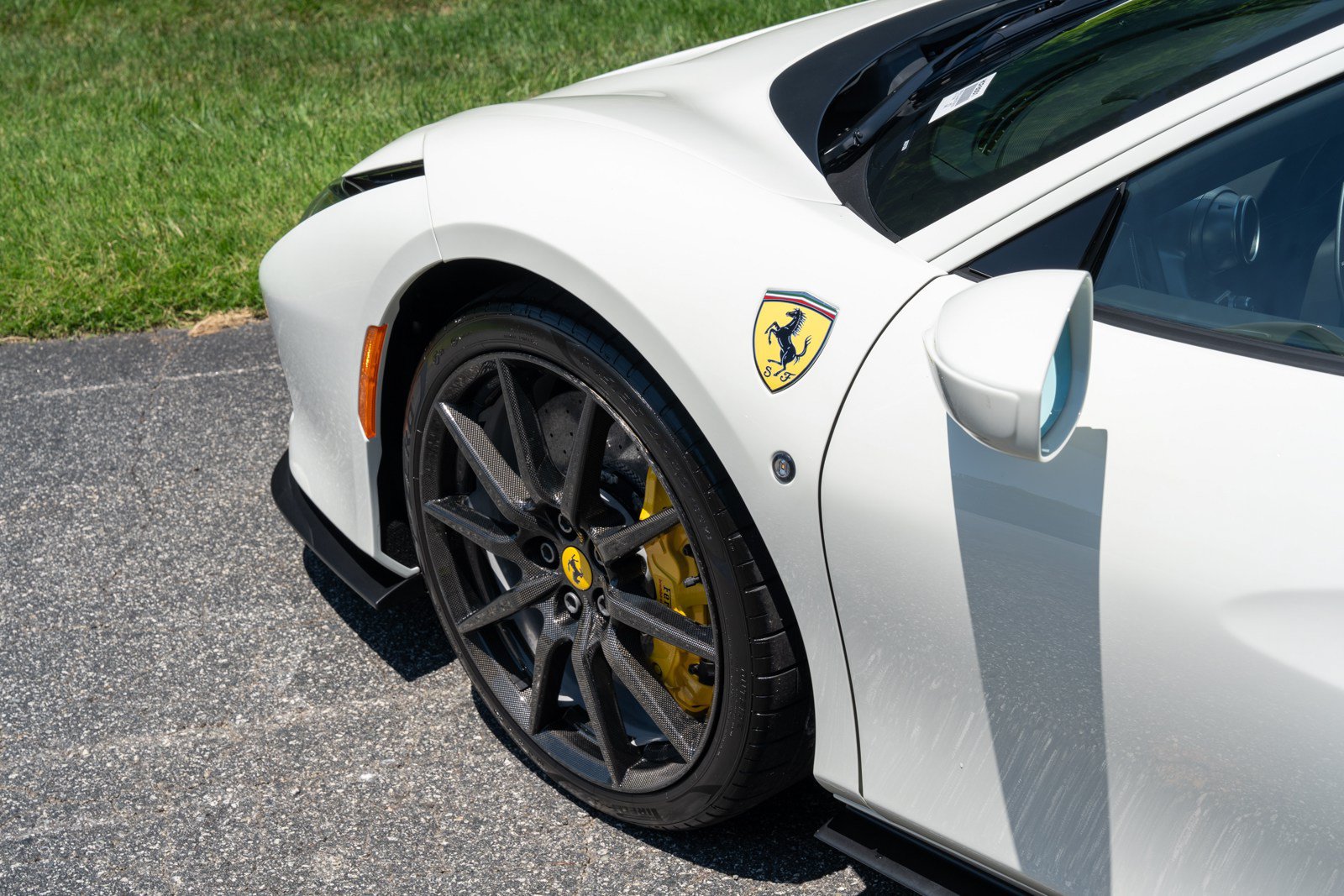 Used 2022 Ferrari F8 Tributo RWD image 11