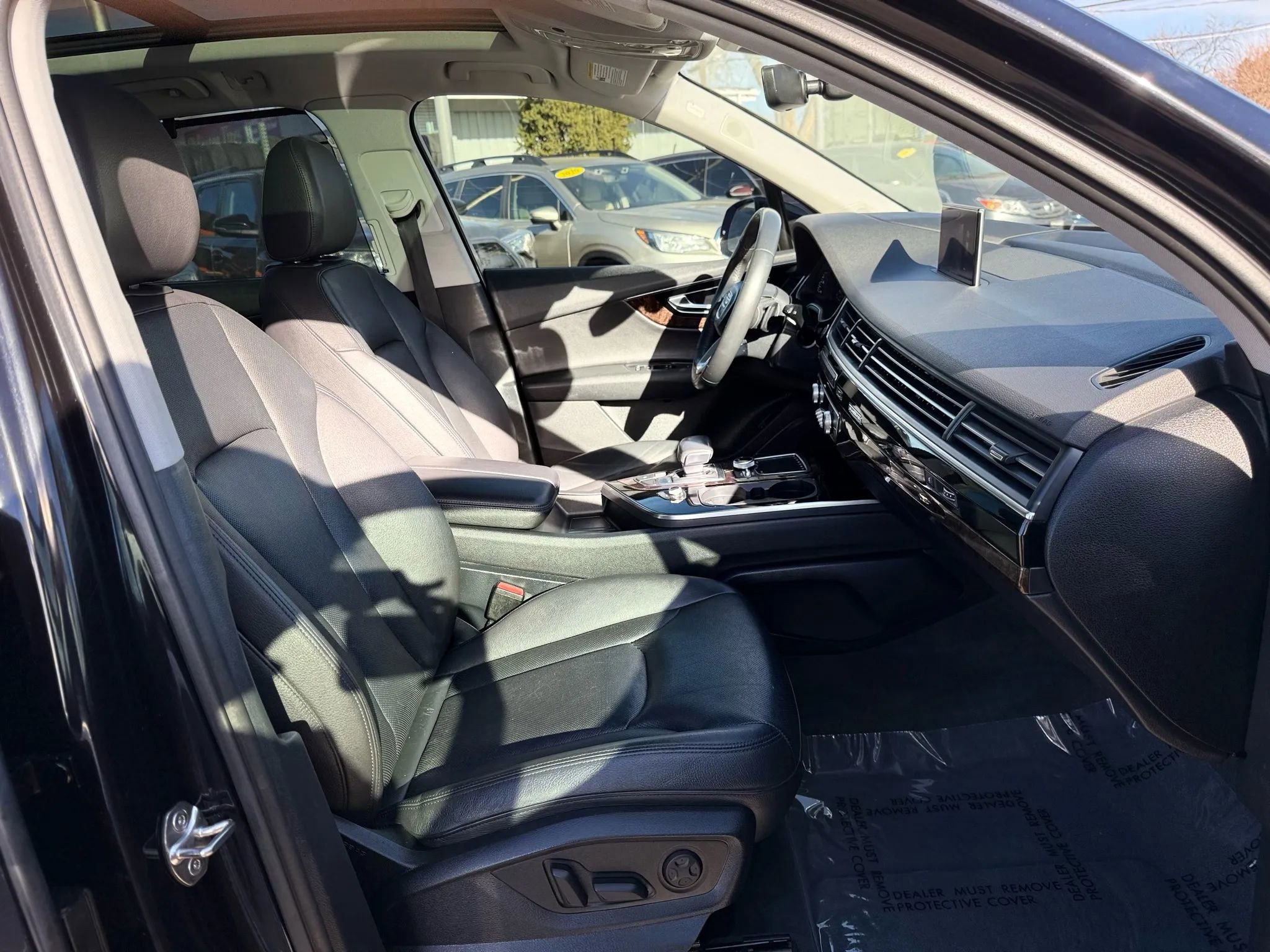 Used 2018 Audi Q7 3.0T Prestige w/ Prestige Package image 27