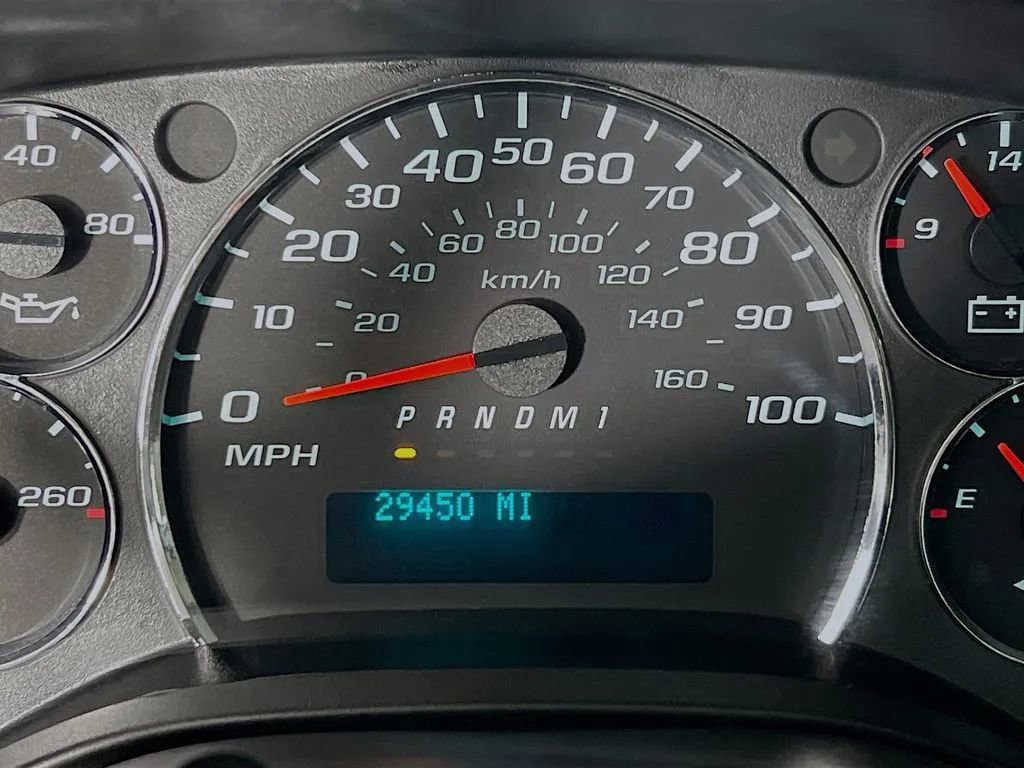 Used 2015 Chevrolet Express 2500 image 13