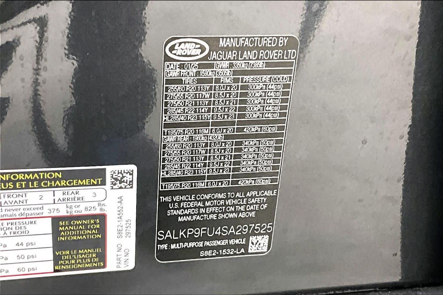Used 2025 Land Rover Range Rover SE AWD/4WD image 35