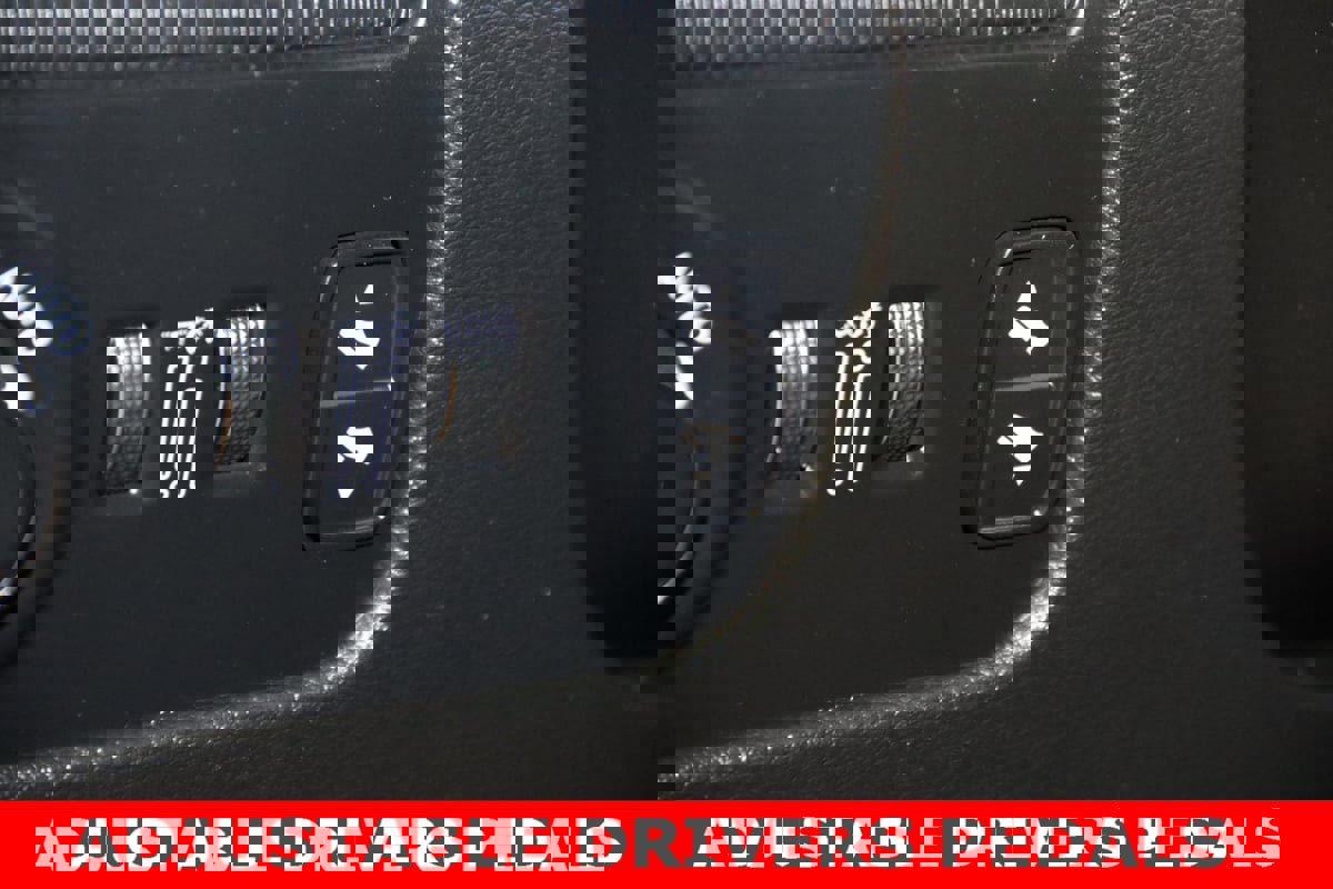 Used 2022 Jeep Wagoneer Series III w/ Premium Group I image 16