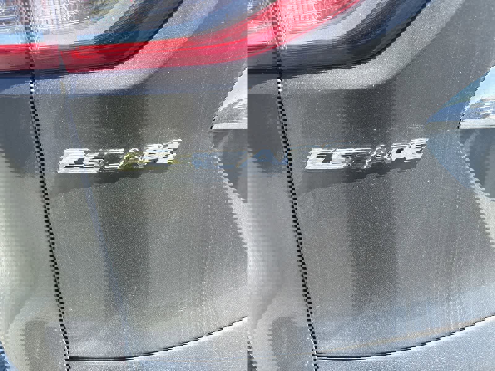 Used 2015 Ford Escape Titanium image 10