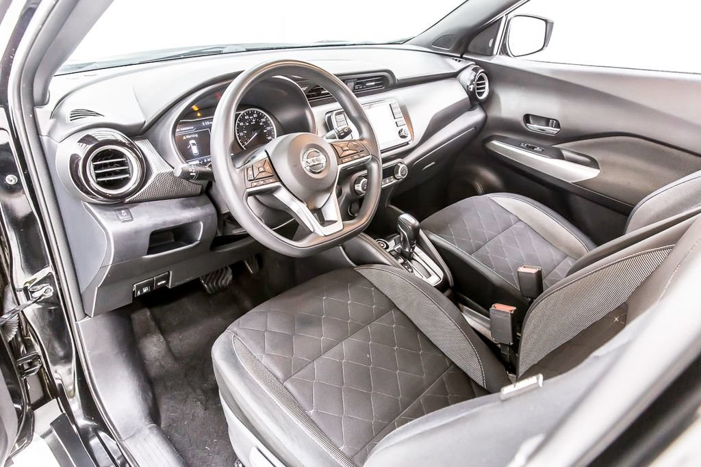 Used 2019 Nissan Kicks SV FWD image 26