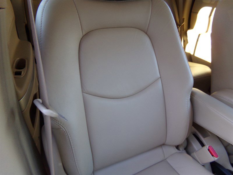 Used 2010 Chevrolet HHR LT w/ LT Preferred Equipment Group image 30