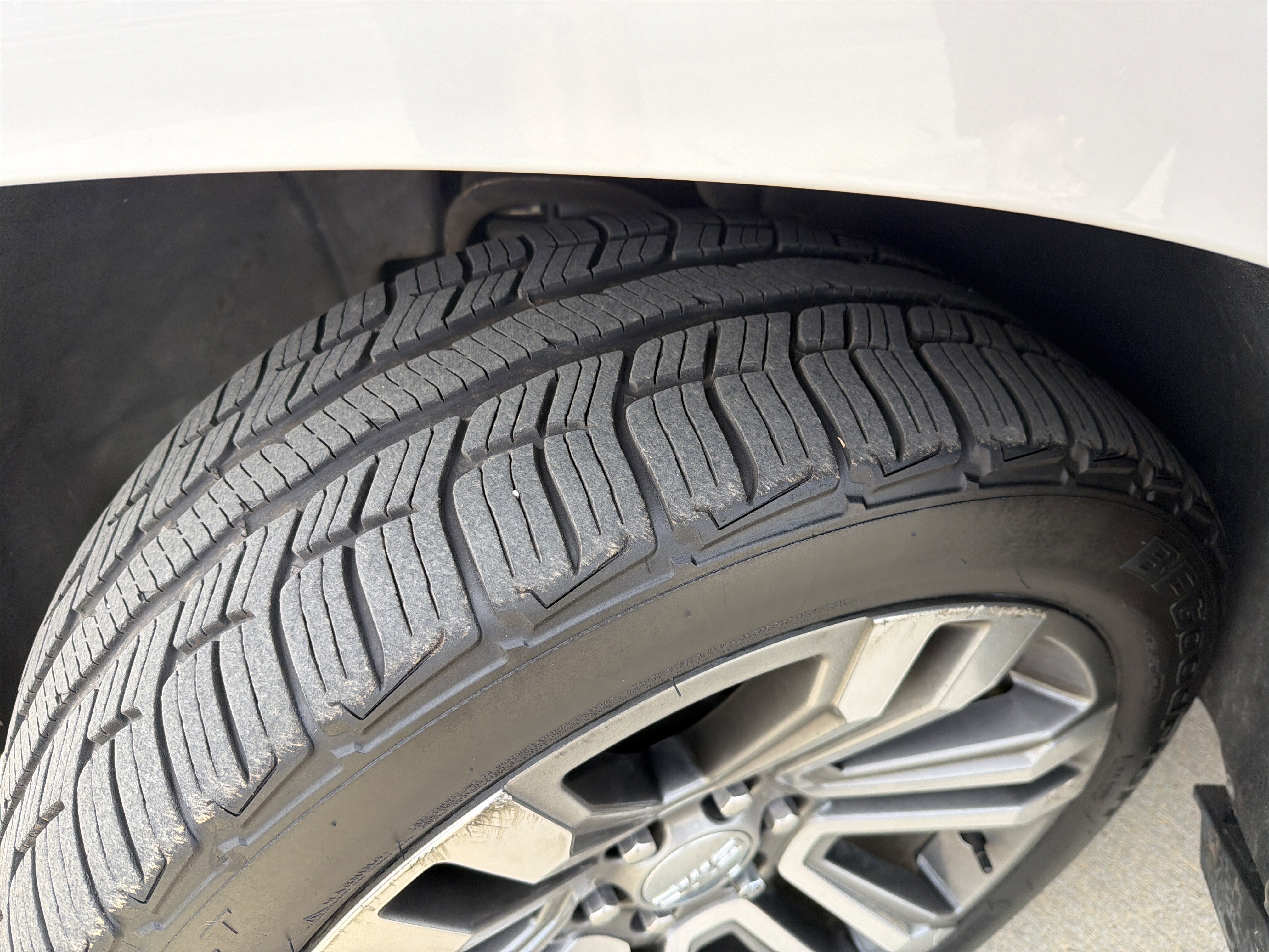 Used 2019 GMC Yukon Denali w/ Denali Ultimate Package image 12