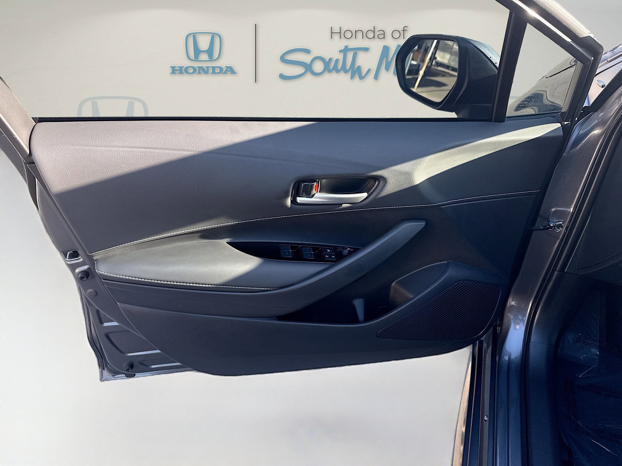 Used 2025 Toyota Corolla SE image 19