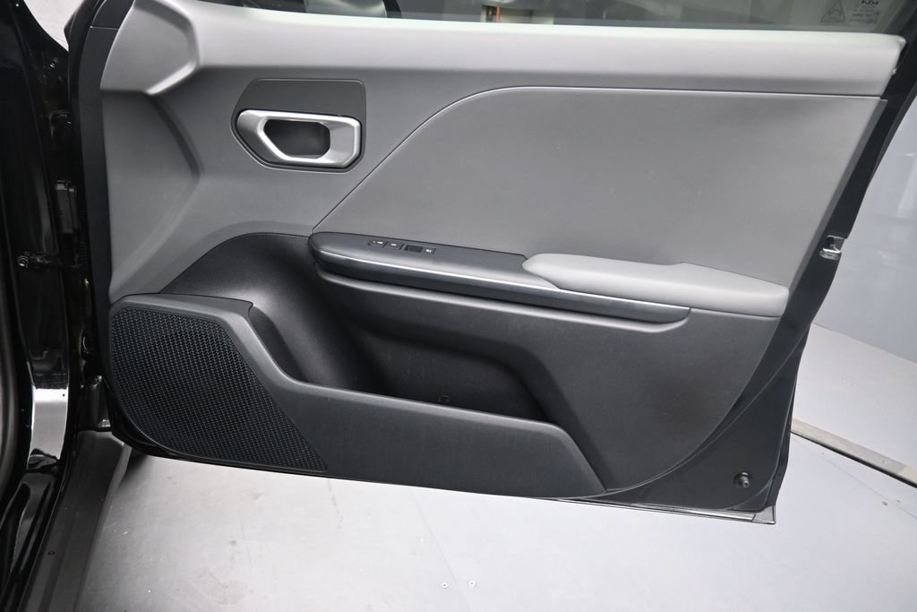 Used 2025 Kia K4 FWD image 27
