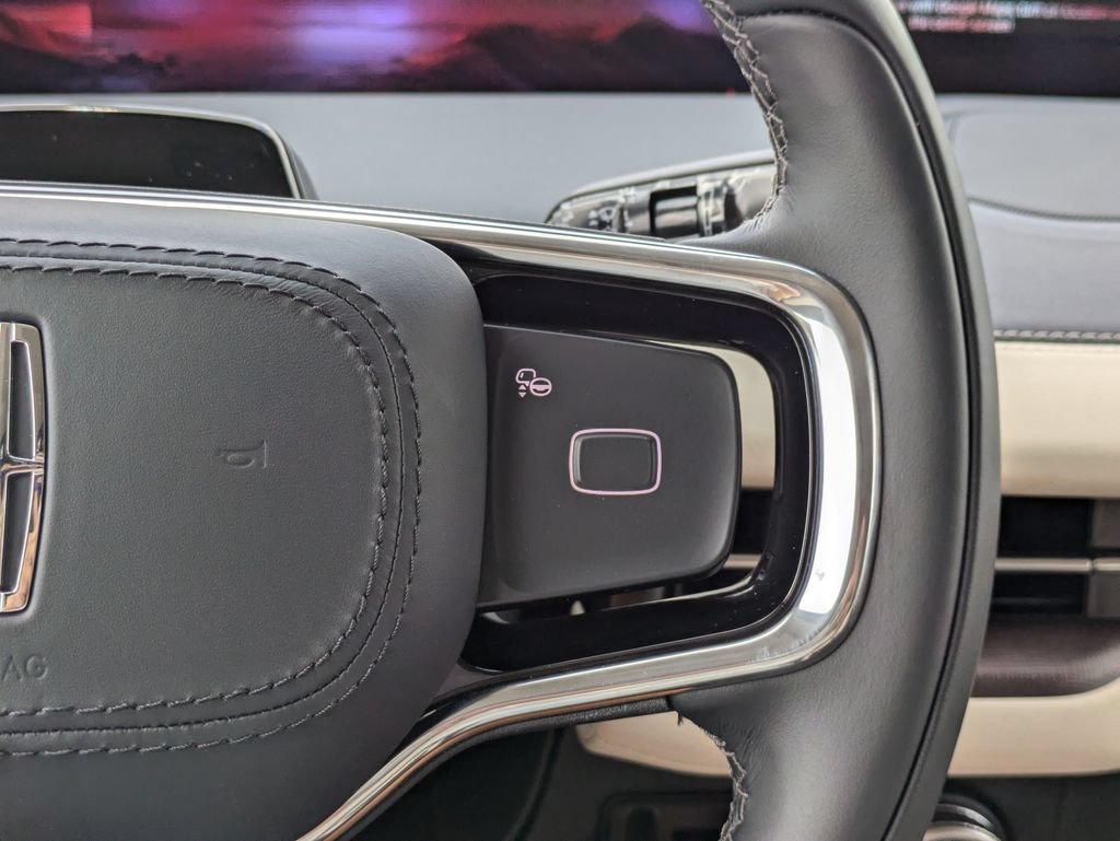 New 2027 Lincoln Navigator Reserve AWD/4WD image 29