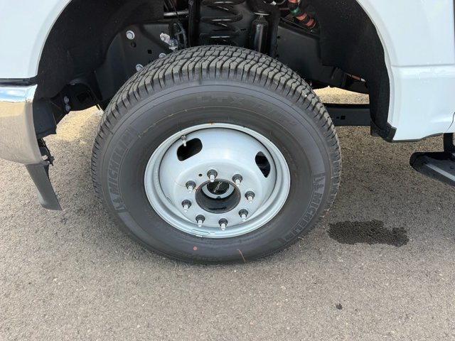 Used 2025 Ford F350 XL w/ XL Chrome Package AWD/4WD image 21