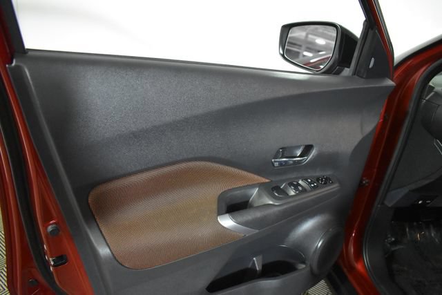 Used 2022 Nissan Kicks SR FWD image 7