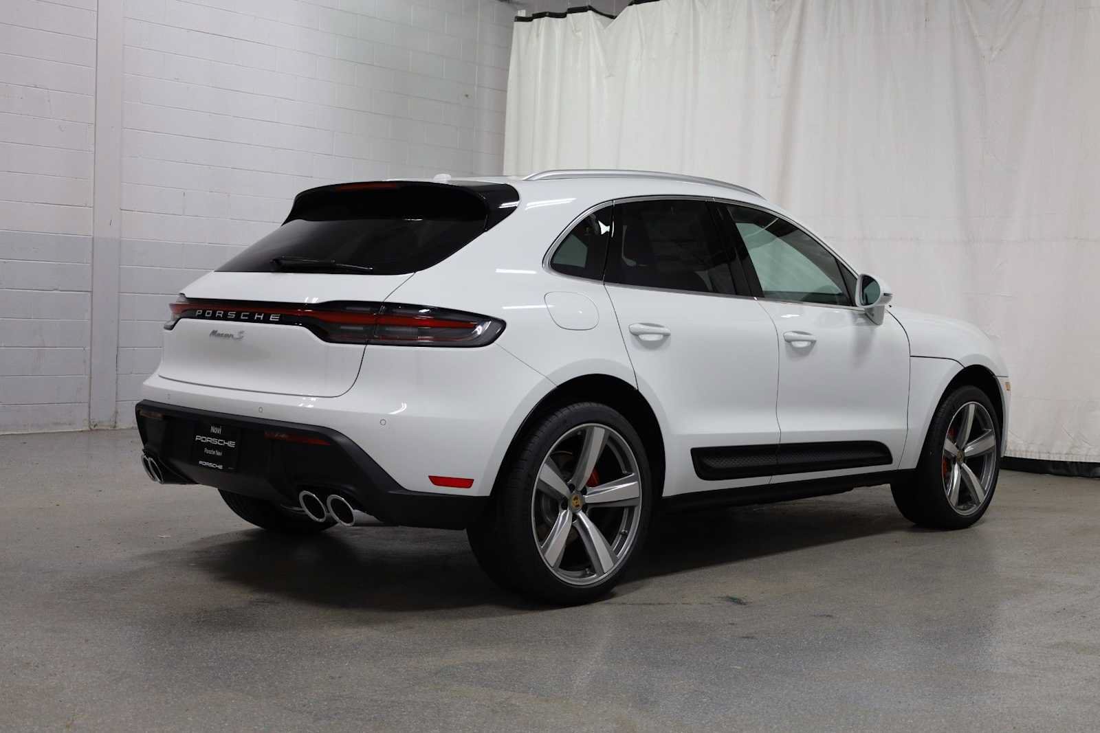 New 2026 Porsche Macan S AWD/4WD image 9