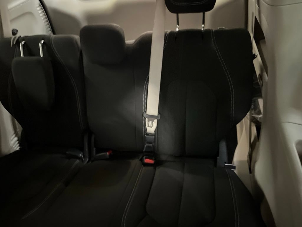 Used 2023 Chrysler Voyager LX FWD image 24