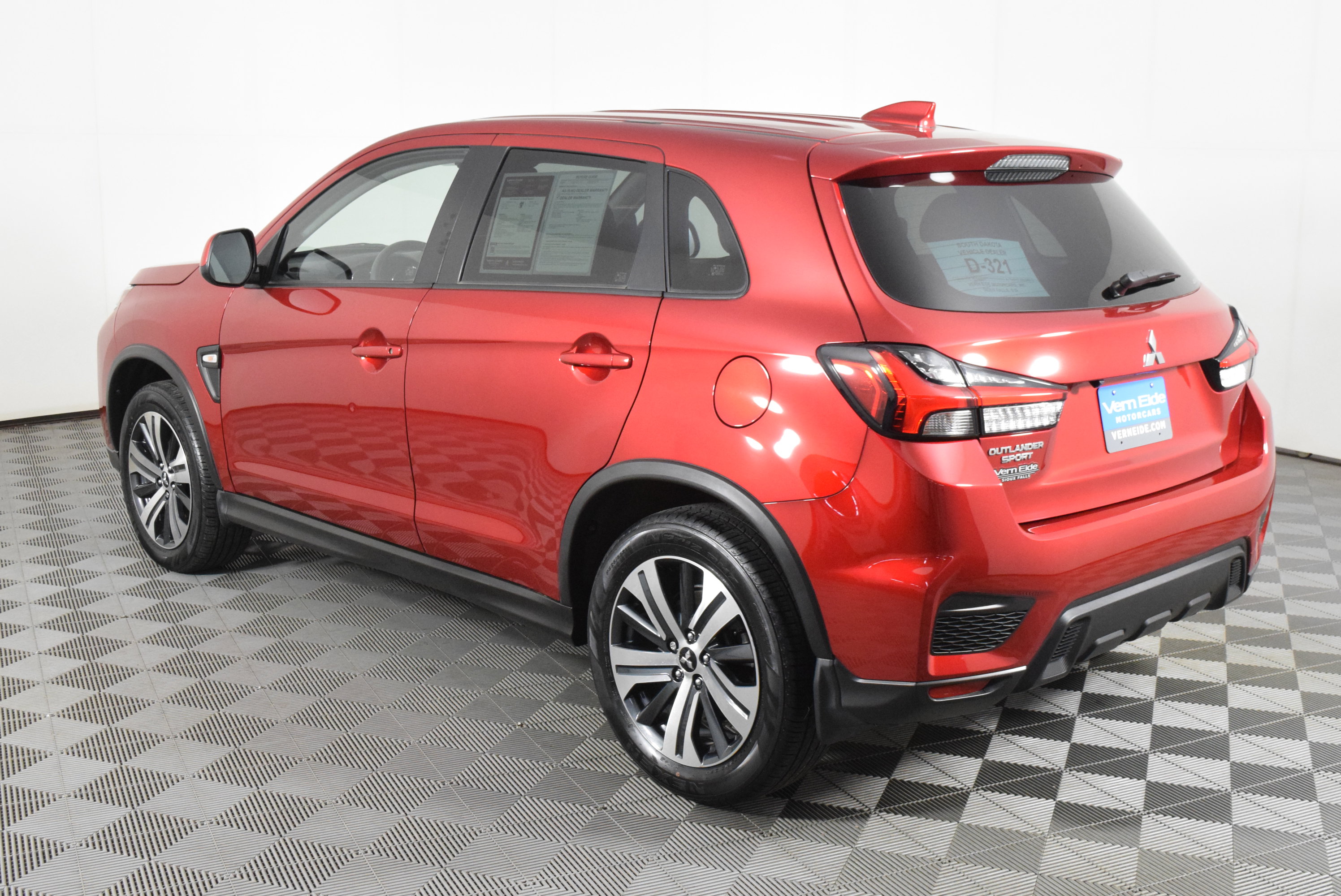 Used 2023 Mitsubishi Outlander Sport ES AWD/4WD image 8