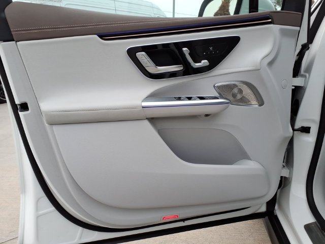 Certified 2023 Mercedes-Benz EQE 350+ SUV image 12