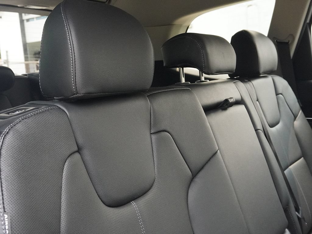 Used 2024 Kia Telluride EX AWD/4WD image 42