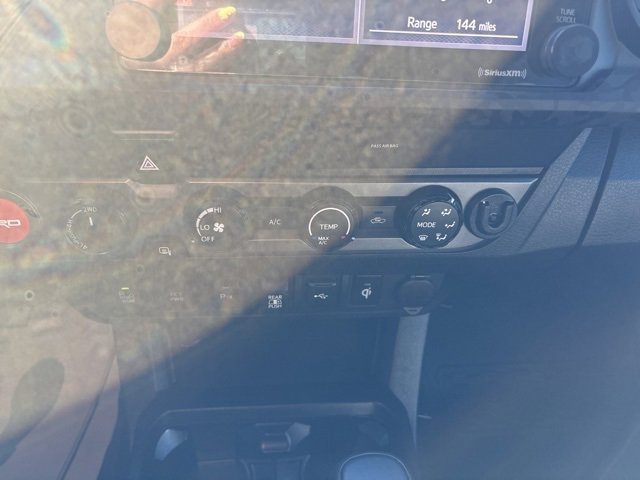 Used 2020 Toyota Tacoma TRD Off-Road image 25