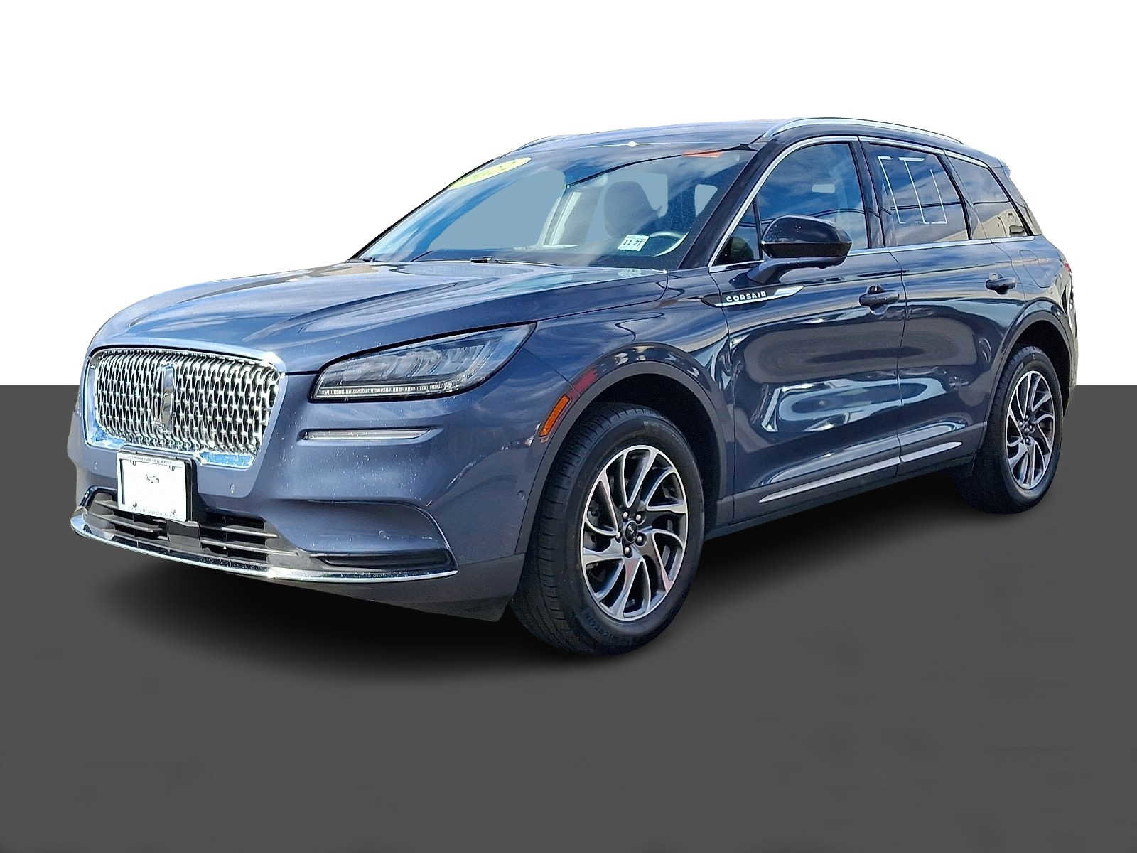 Used 2022 Lincoln Corsair AWD w/ Equipment Group 101A image 3