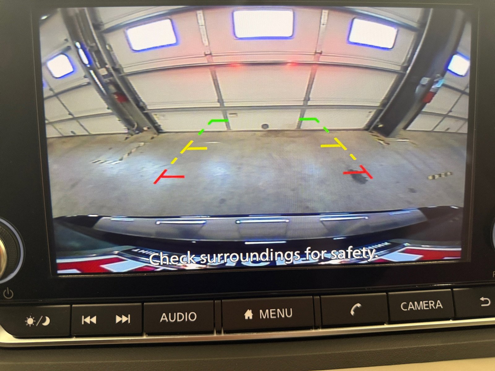 Used 2025 Nissan Rogue SV w/ SV Premium Package image 16