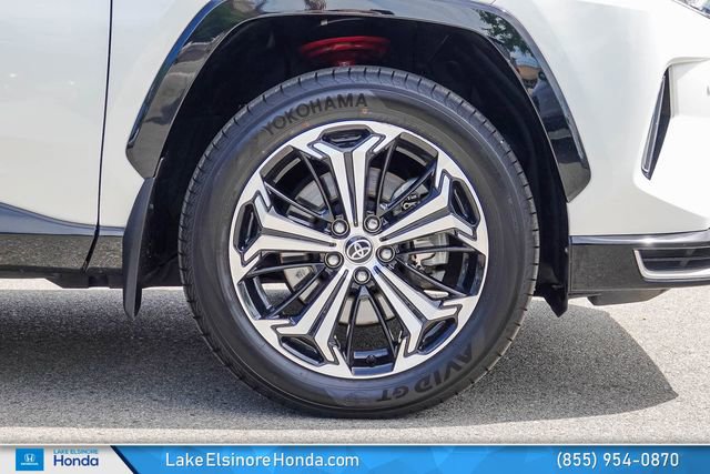 Used 2021 Toyota RAV4 XSE w/ Premium Package AWD/4WD image 9