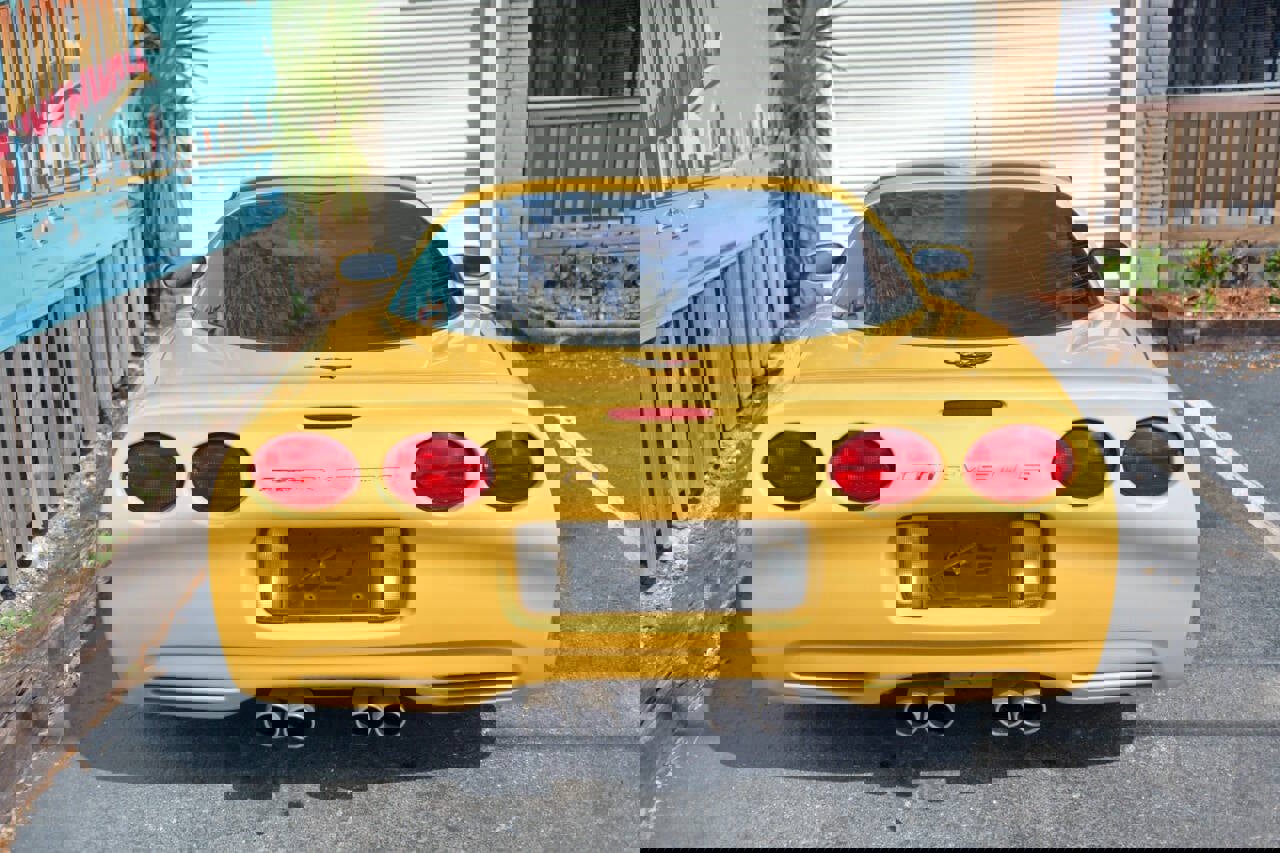 Used 2003 Chevrolet Corvette Coupe w/ Preferred Equipment Group image 26