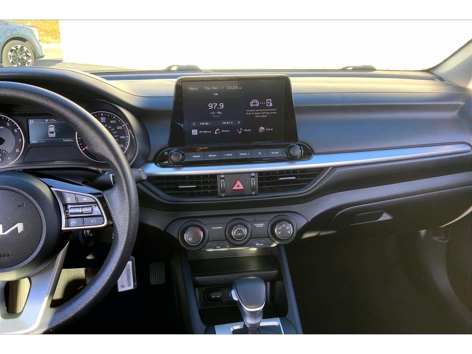 Used 2024 Kia Forte LXS image 6