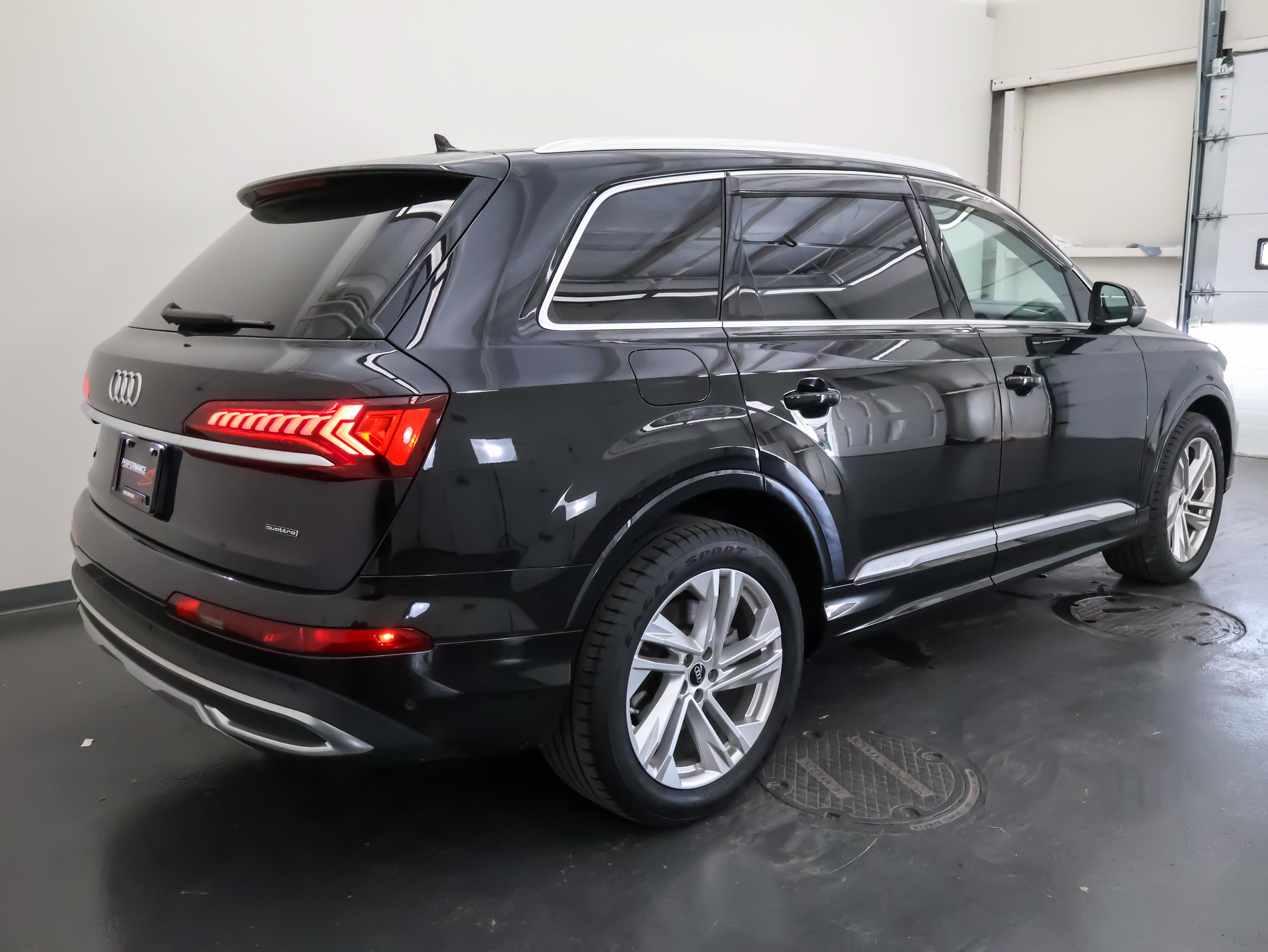 Used 2023 Audi Q7 3.0T Premium Plus w/ Premium Plus Package AWD/4WD image 3