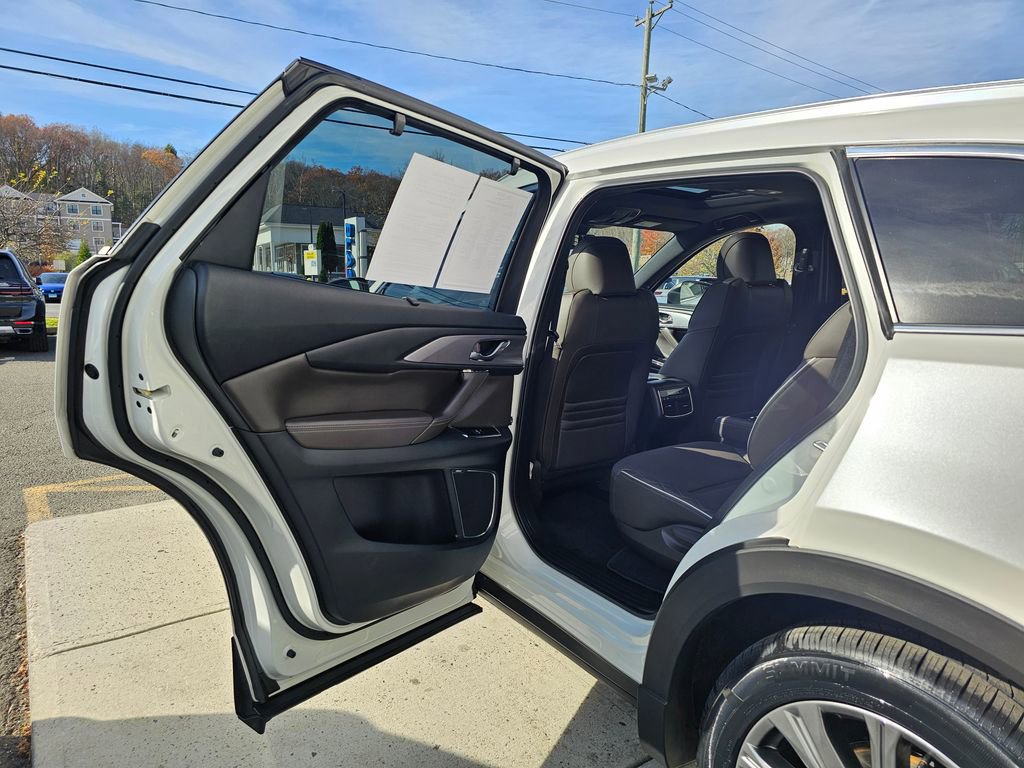 Used 2021 MAZDA CX-9 Signature image 13