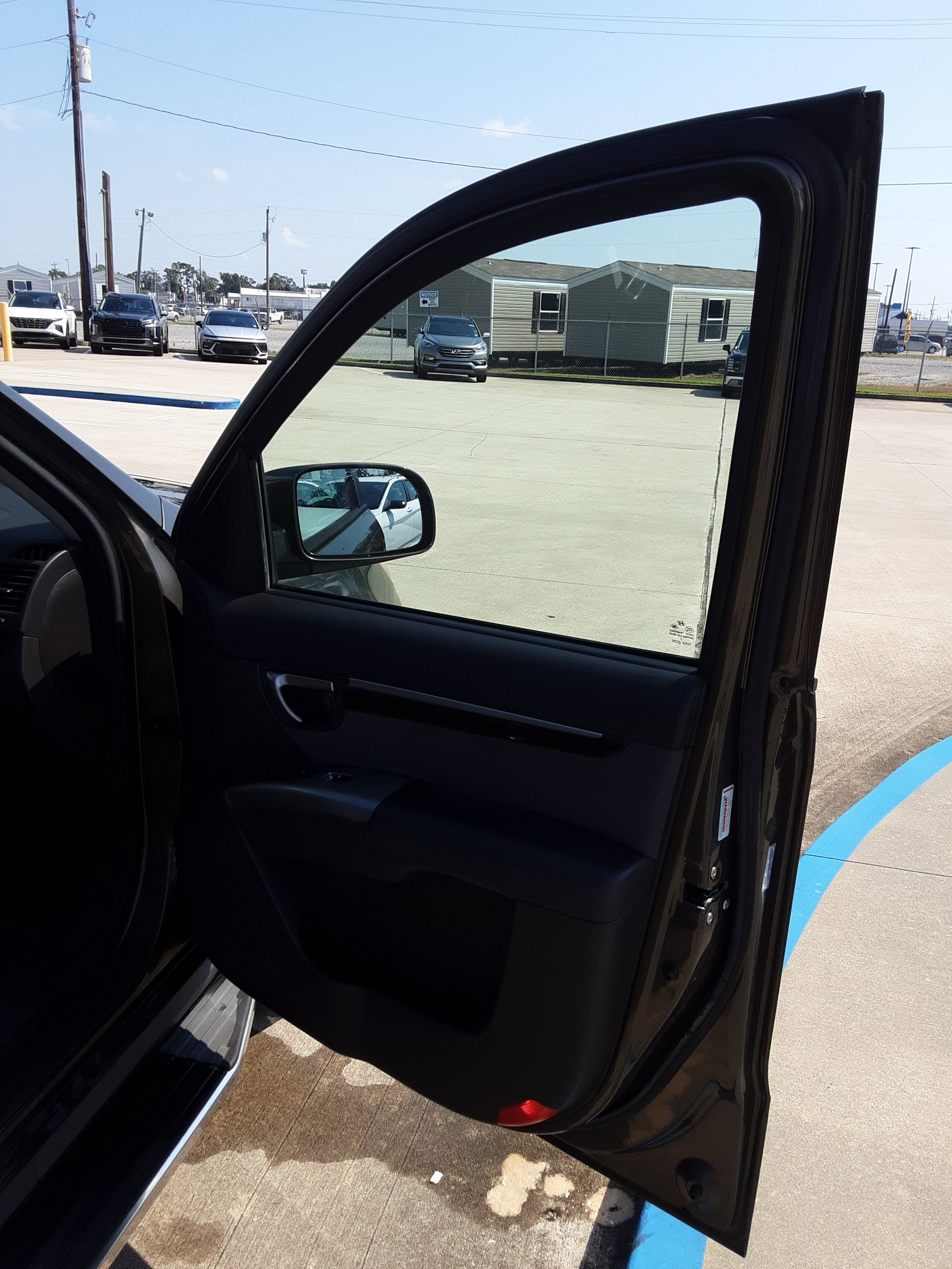 Used 2012 Hyundai Santa Fe SE image 16